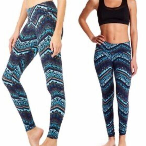 ALO small Seaport tribal Aztec print active leggings P2 2100 - Picture 1 of 13